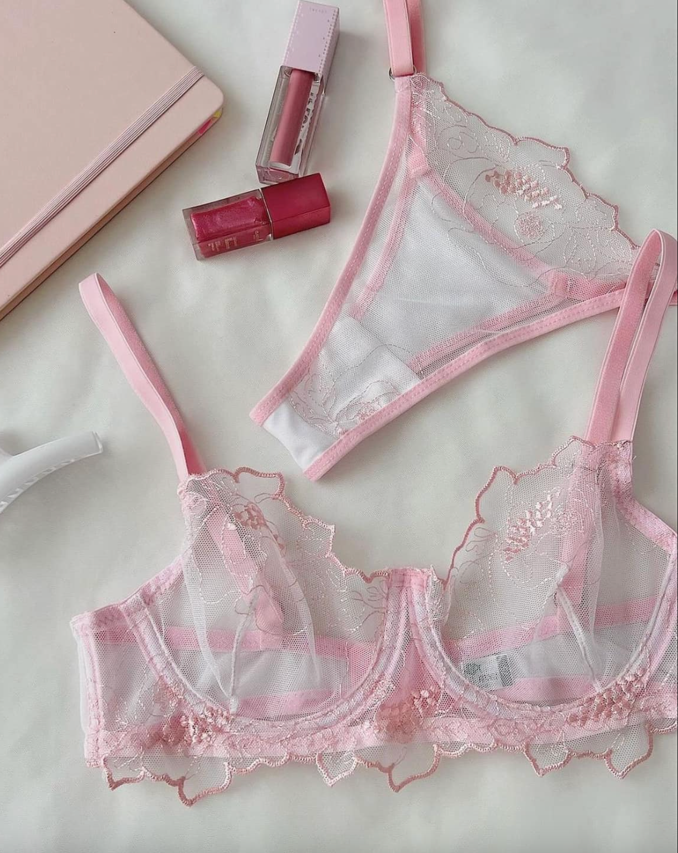 Rosy Desire Set