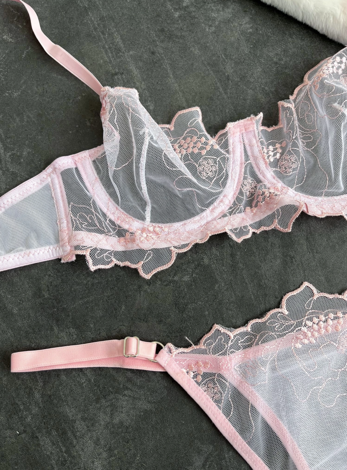 Rosy Desire Set